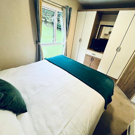 2 Bedroom Caravan Lg13, Shanklin, Isle Of Wight Exterior foto
