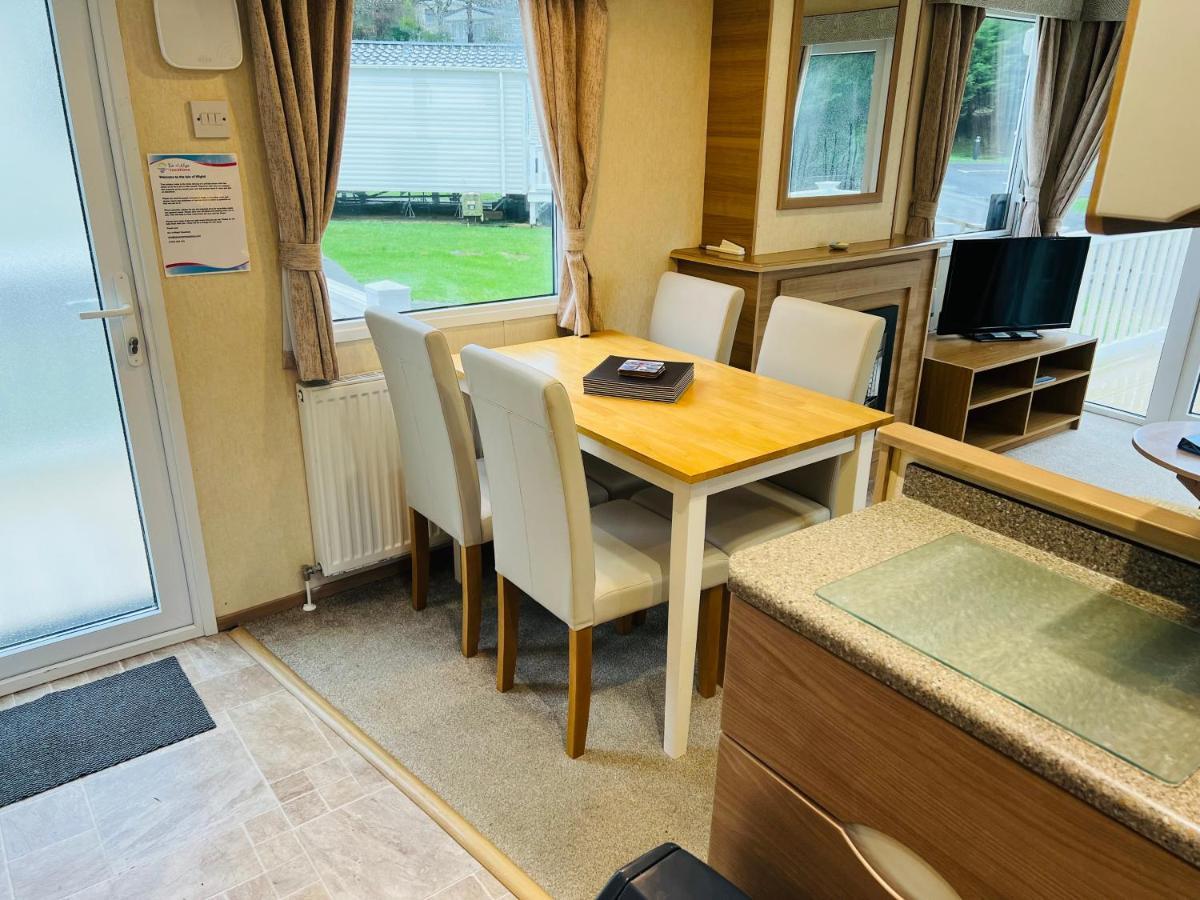 2 Bedroom Caravan Lg13, Shanklin, Isle Of Wight Exterior foto